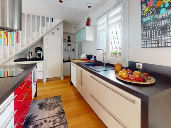 VILLA-CAMMAS-Kitchen