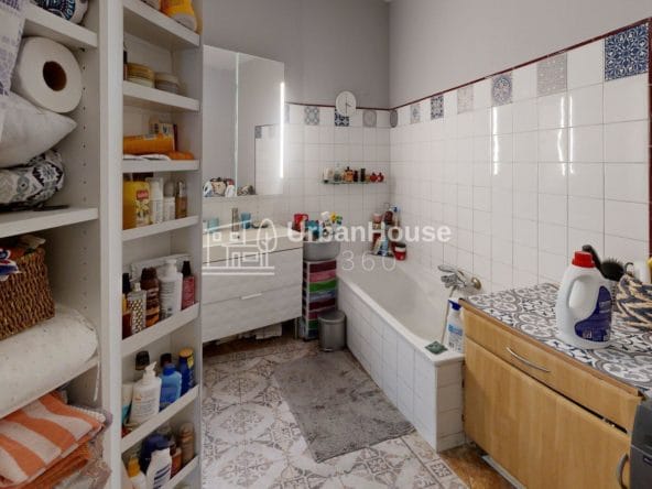 T5-JULES-GUESDE-Bathroom