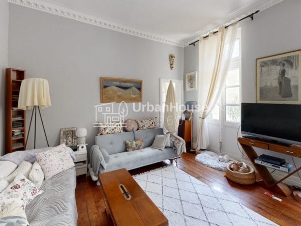T5-JULES-GUESDE-Living-Room