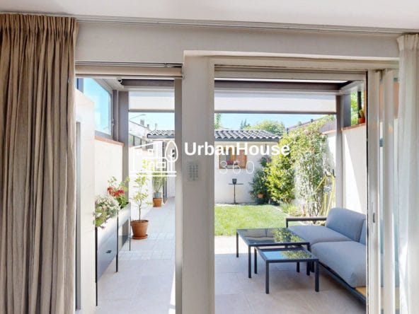 VILLA-ST-AGNE-DESIGN-MODERNITE-jardin2interieur
