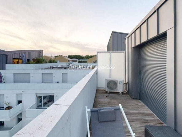 ROOFTOP-SQUAREPARK-Balcony