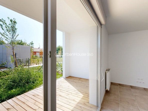 T2-LUMINEUX-TERRASSE-JARDIN-D44-5105