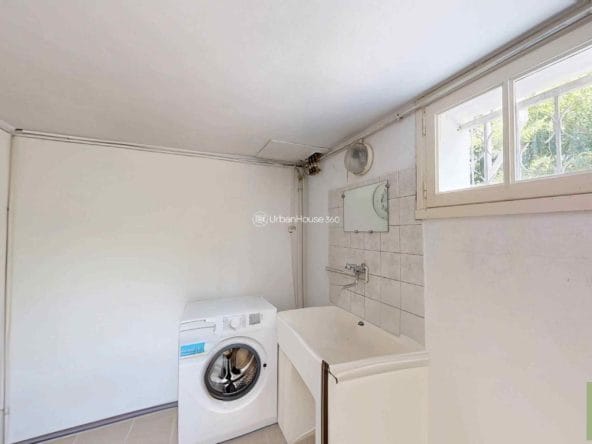 COEUR-DE-GRATENTOUR-buanderie