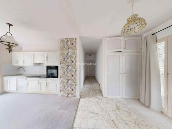 COEUR-DE-GRATENTOUR-vide-cuisine-entree