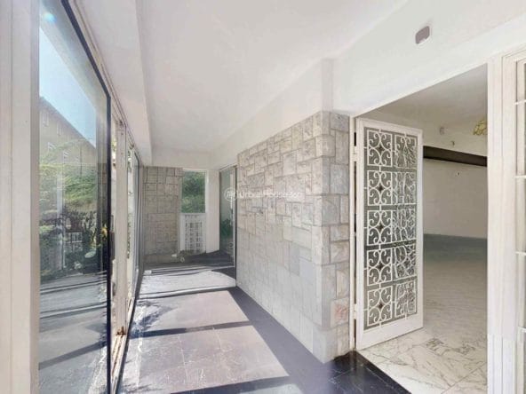 COEUR-DE-GRATENTOUR-vide-deentree