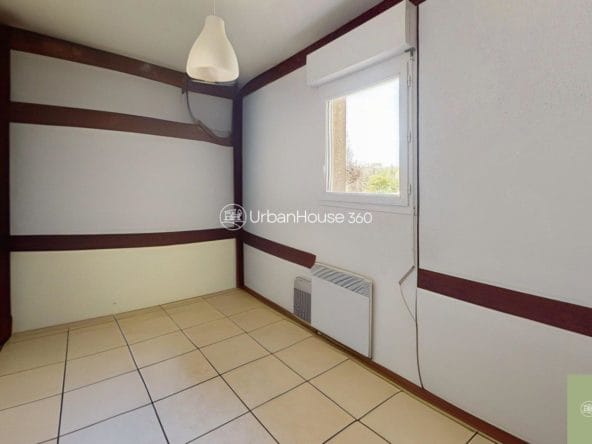 MAISON-SOLARIA-dressing-vide 4