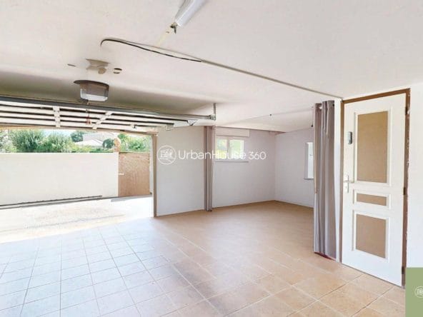 MAISON-SOLARIA-garage3-vide