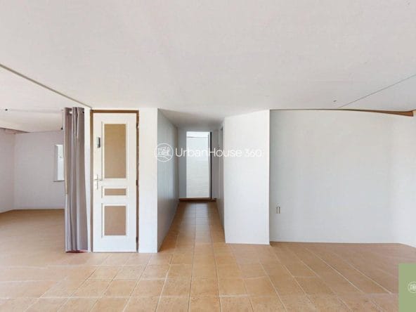 MAISON-SOLARIA-garagefacesam-vide