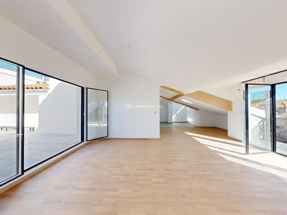 T4-Arzac-Rooftop-1150_defurnished