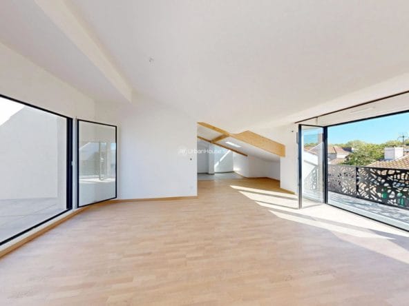 T4-Arzac-Rooftop-1635_defurnished