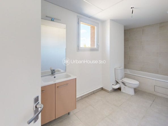 Villa-T5-Pibrac-Bathroom