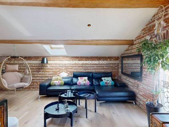 Longere-Toulousaine-sejour2tele