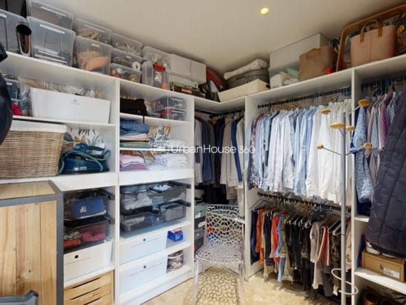 Longere-Toulousaine-suitedressing