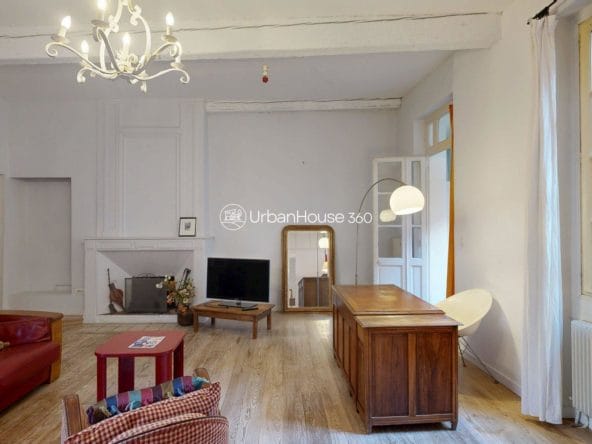 T4-GrandeRueNicolas-entreeburo