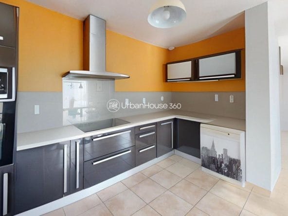 VILLA-NEUVE-PISCINE-PIBRAC-Kitchen-Defurnished