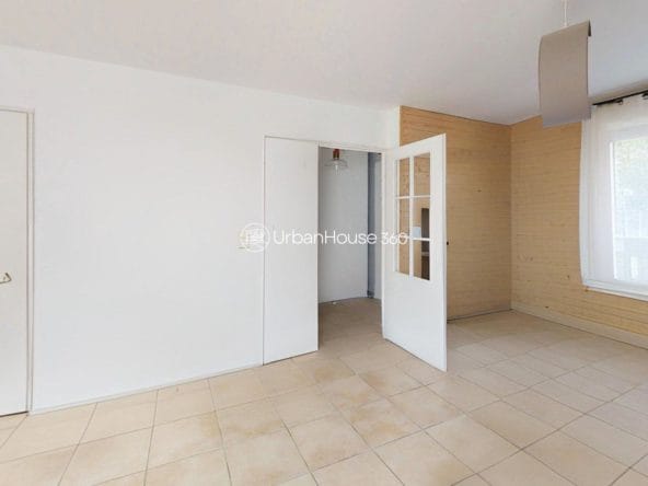 VILLA-NEUVE-PISCINE-PIBRAC-Living-Room-Defurnished1