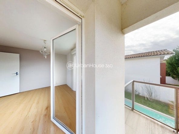 VILLA-NEUVE-PISCINE-PIBRAC-buro-defurnished