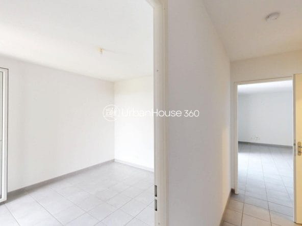 T3-Lumineux-double-terrasse-Gare-St-Martin-du-Touch-4826