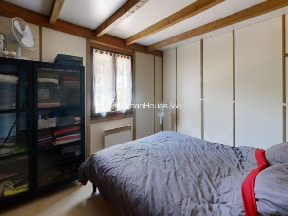 CHALET-BOIS-EN-PERIGORD-NOIR-Bedroom