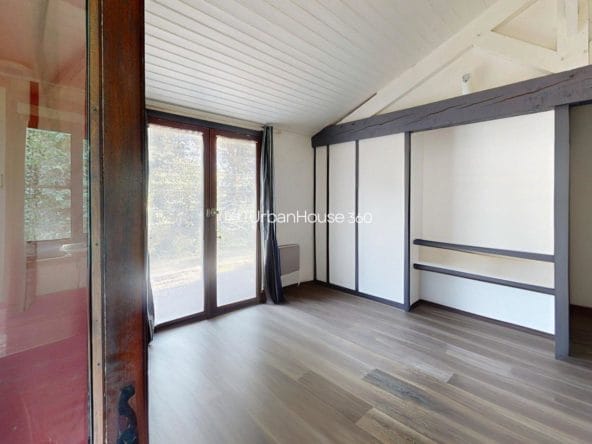 CHALET-BOIS-EN-PERIGORD-NOIR-Living-Room-Defurnished