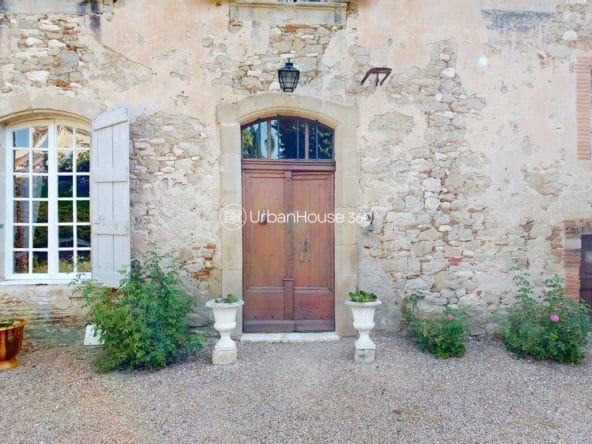 Domaine-facadeporte