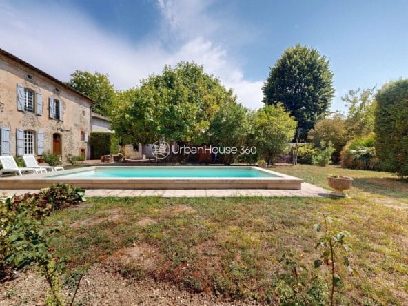 Domaine-piscinecoté