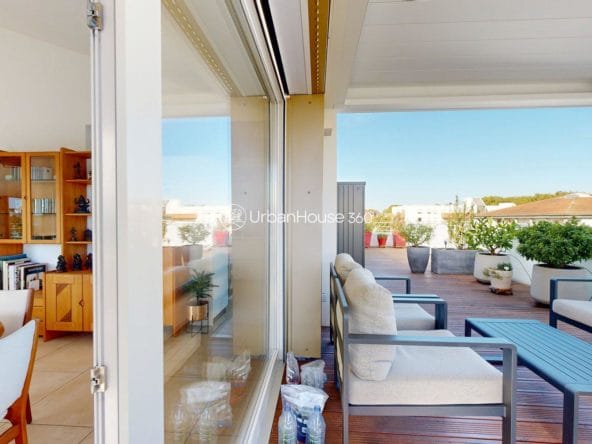 MAISON-SUR-LES-TOITS-ROOFTOP-terrasse-sejour