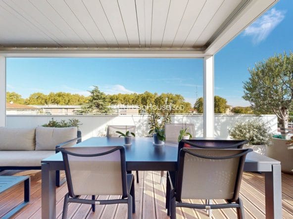 MAISON-SUR-LES-TOITS-ROOFTOP-terrasse2sejour