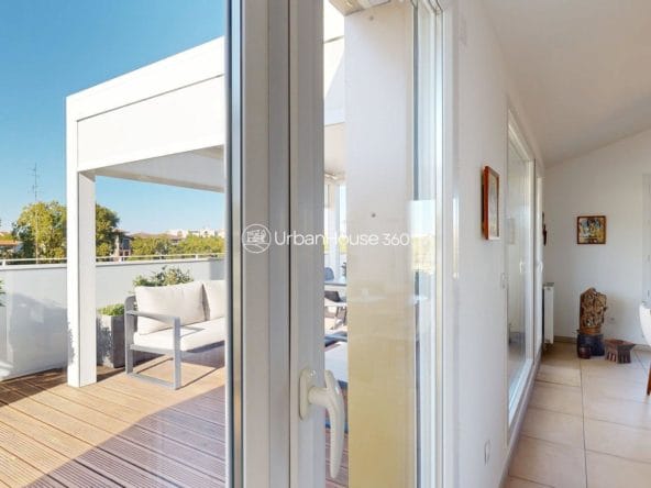 MAISON-SUR-LES-TOITS-ROOFTOP-terrassecuisine